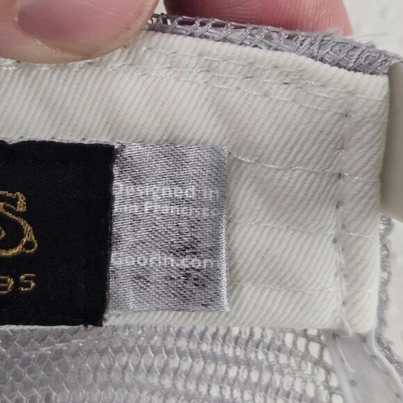 Goorin Bros Rooster Hat C0ck The Farm Trucker Mesh Cap Royal Blue White Grey - Picture 6 of 14